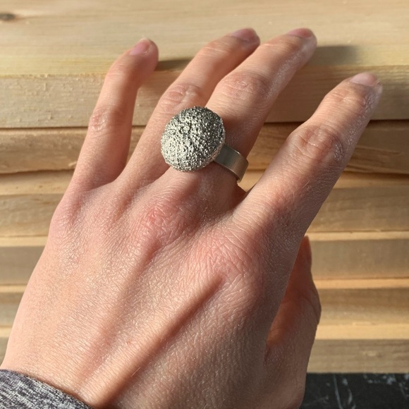 Amos Pewter Handmade Sea Urchin Pewter Ring Rare Includes Box Unique Handmade - Picture 2 of 4